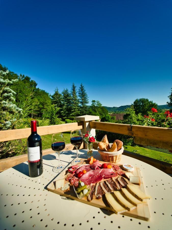 Hotel Le Clos Roussillon Pres De Sarlat Вітрак Екстер'єр фото