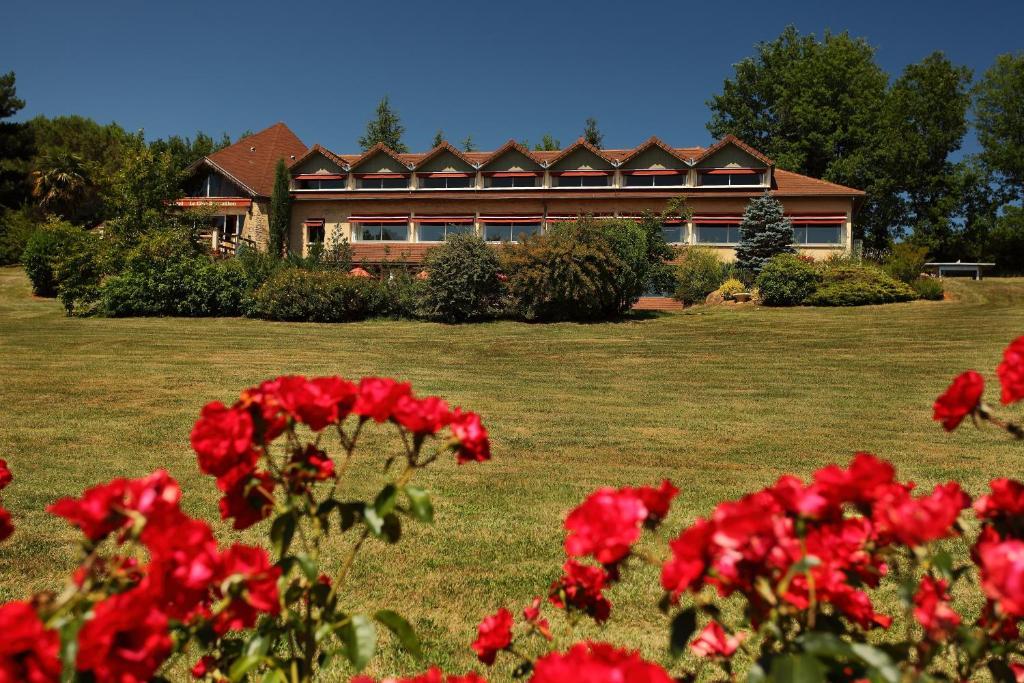 Hotel Le Clos Roussillon Pres De Sarlat Вітрак Екстер'єр фото
