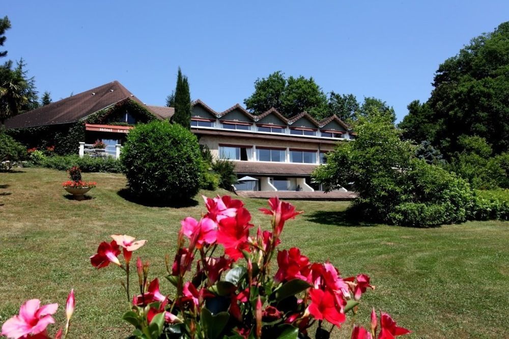 Hotel Le Clos Roussillon Pres De Sarlat Вітрак Екстер'єр фото