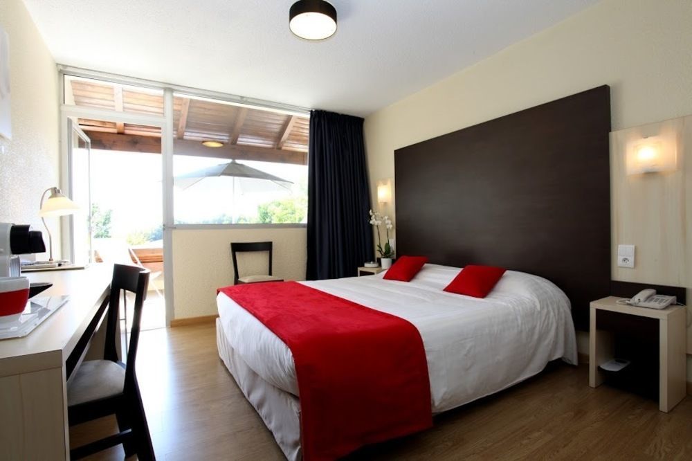 Hotel Le Clos Roussillon Pres De Sarlat Вітрак Екстер'єр фото
