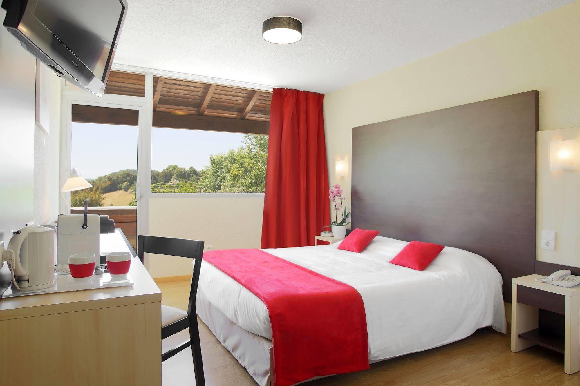 Hotel Le Clos Roussillon Pres De Sarlat Вітрак Екстер'єр фото